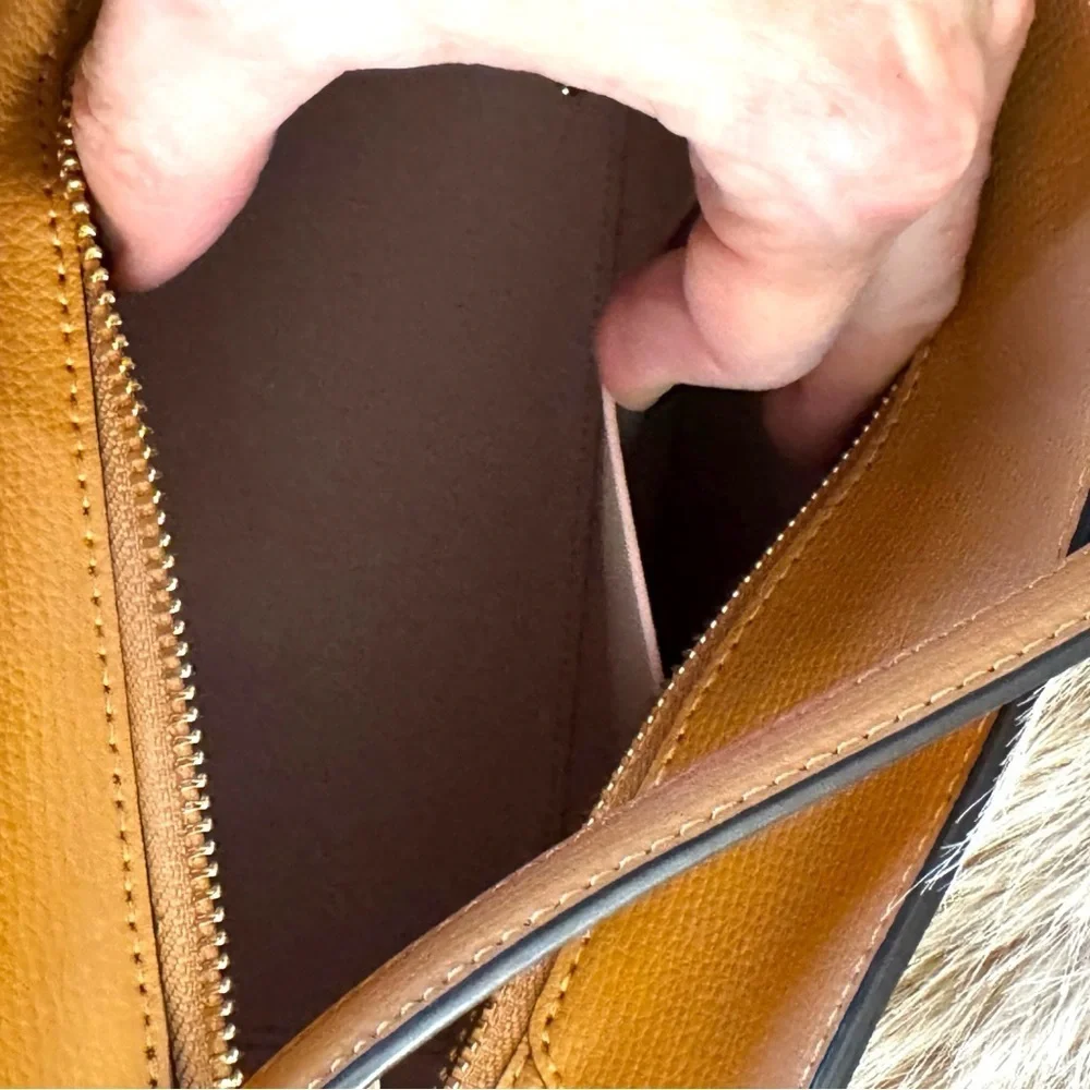 Elegant Tan Kate Spade Handbag